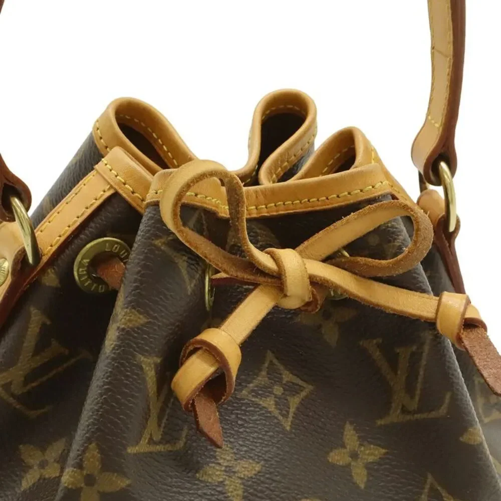 Louis Vuitton delivery duty